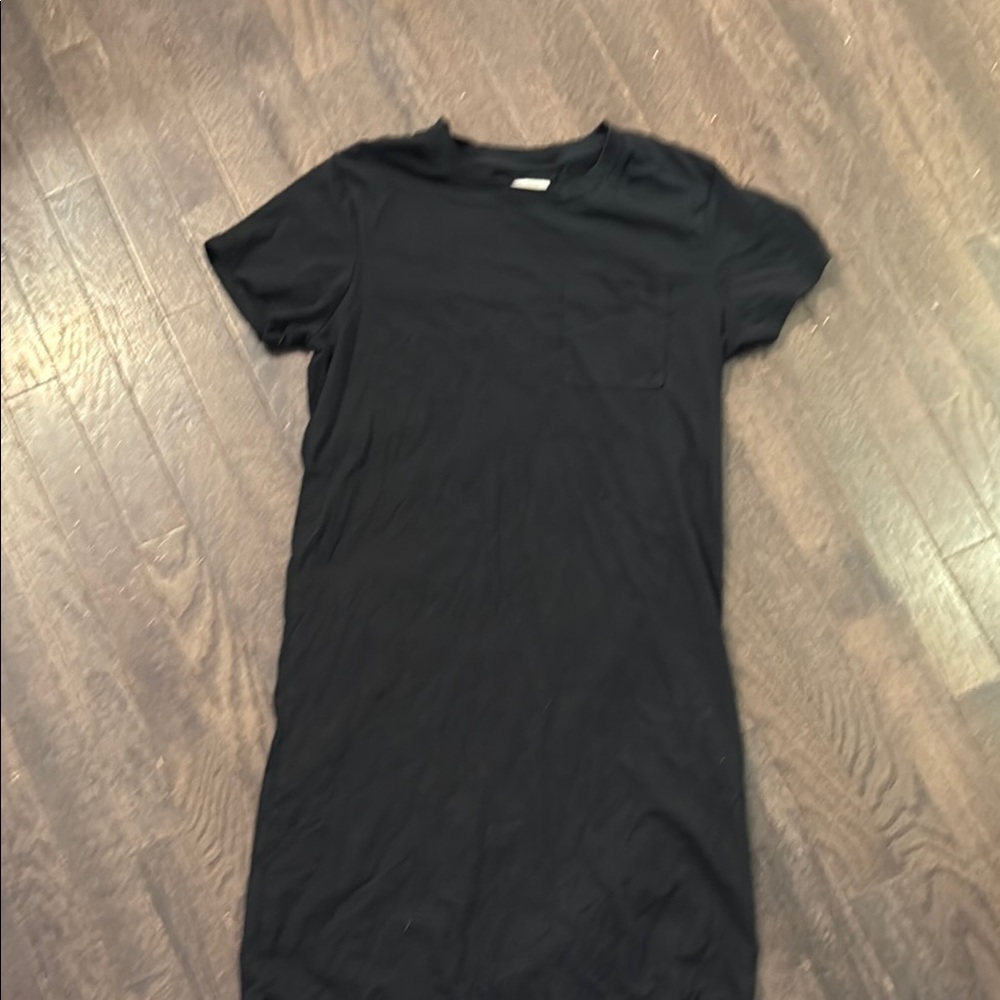 Black Short Sleeve T-Shirt Dress - Classic Everyday Style